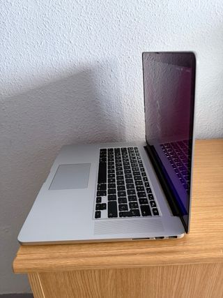 MacBook Pro 15 i7 16GB RAM 1TB de SSD ofice 2019