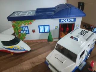 Playmobil: Coche, Avión, Moto y Comisaría