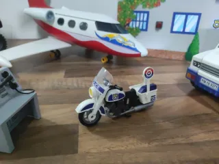 Playmobil: Coche, Avión, Moto y Comisaría