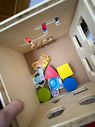 Cubo de actividades de madera para bebé