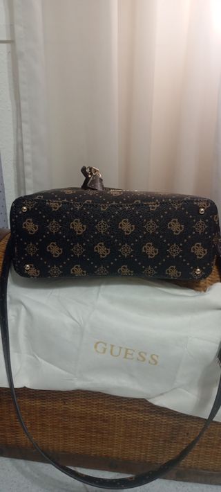 Bolso Guess Marrón y Dorado