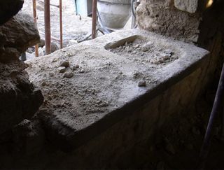 Fregadero de piedra antiguo