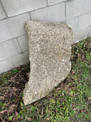 Fregadero de piedra antiguo