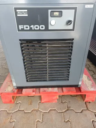 2 Compresores Atlas Copco GA18 + 1 Secador