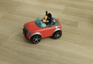 Coche teledirigido Mickey Mouse