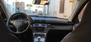 Mercedes-Benz Clase C 2006