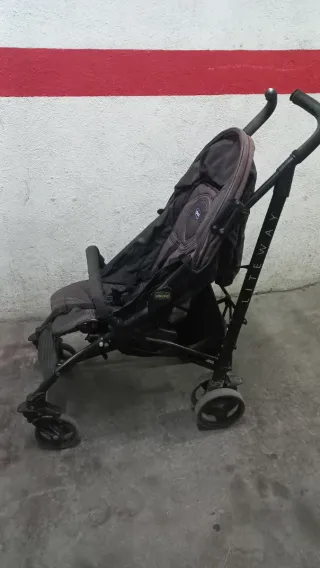 Silla de paseo Chicco azul marino URGE POR MUDANZA