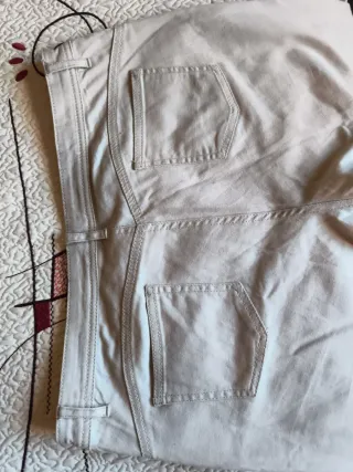 Pantalón beige