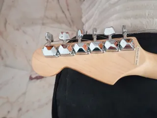 Guitarra Eléctrica SaeHan Tradition