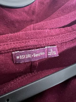 Camiseta Bershka Roja Talla S