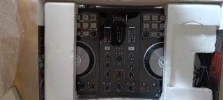 TRAKTOR KONTROL S2 DJ System