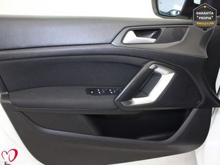 Peugeot 308 5P Active Pack BlueHDi 100 S&S