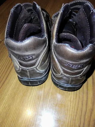 Scarpe marroni unisex