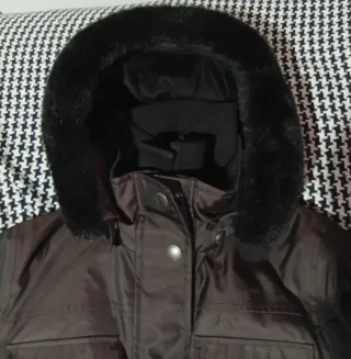Parka negra talla S 36.Wellensteyn