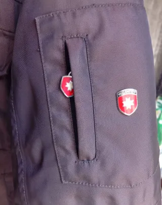 Parka negra talla S 36.Wellensteyn