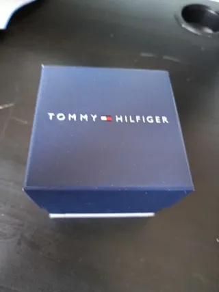 Reloj Tommy Hilfiger Negro y Azul