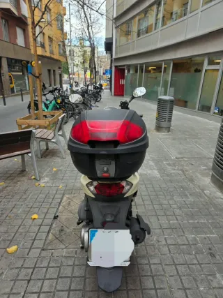 Peugeot Tweet 125cc Scooter