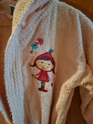 Albornoz niña rosa con dibujo