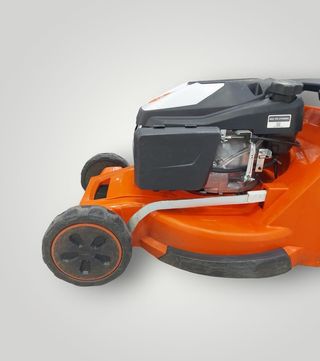 CORTA CESPED STIHL RM 448T