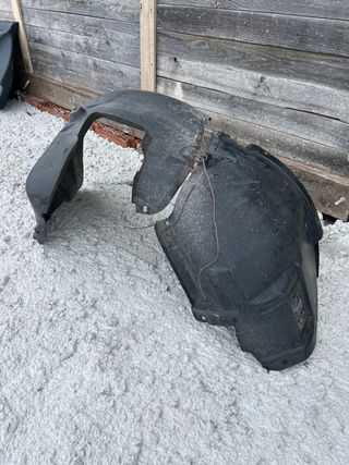 Paso de rueda delantero izquierdo BMW E92