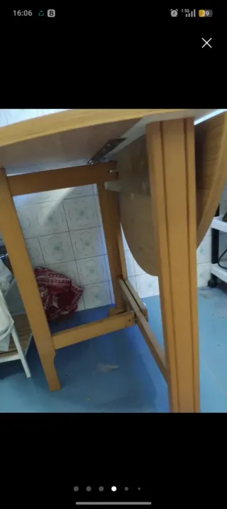 Mesa plegable de madera redonda