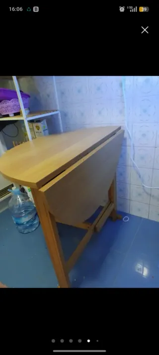 Mesa plegable de madera redonda