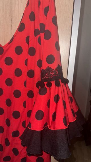 Traje Flamenca Lunares Rojo y Negro