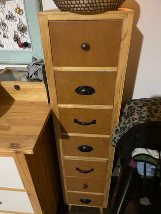 Cajonera pequeña madera con tiradores de metal