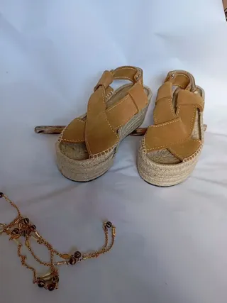 Sandalias Bimba y Lola Cuña Esparto