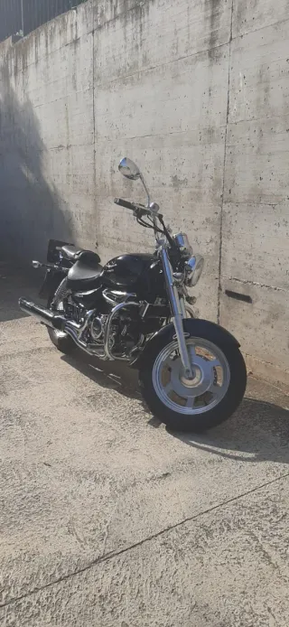 Hyosung Aquila 125cc Custom 2011