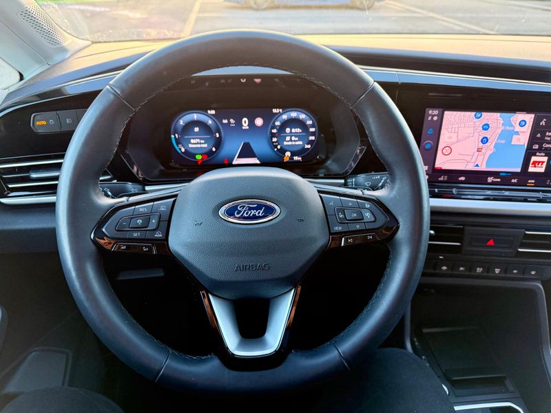 Ford Tourneo Connect 2025, foto 14