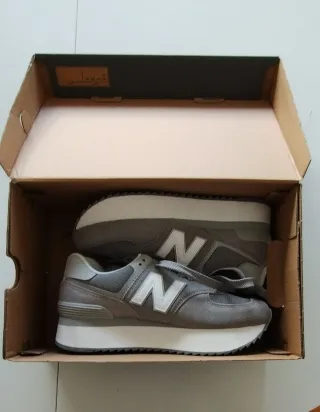 Zapatillas New Balance Mujer Gris/Blanco