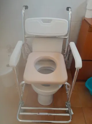 Silla de ortopedia para minusválidos