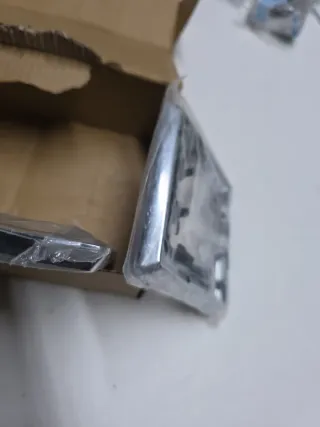 Mecanismos Simón 82 (Enchufe, Interruptor)