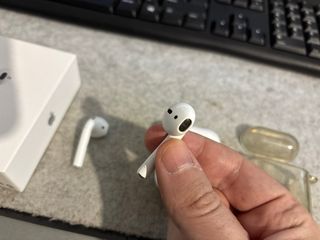 Airpods 2da Generación Apple Muy buen estado