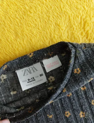 Camiseta Zara niña floral manga larga