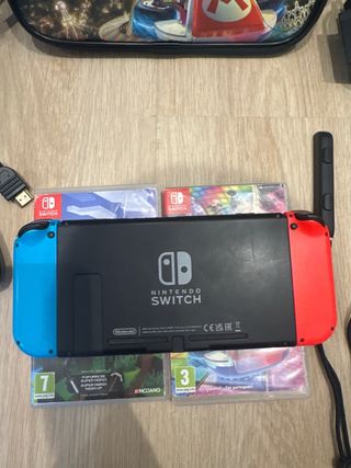 Nintendo Switch Roja y Azul