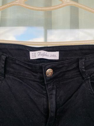 Pantalón vaquero Zara Trafaluc negro T.38 Vintage