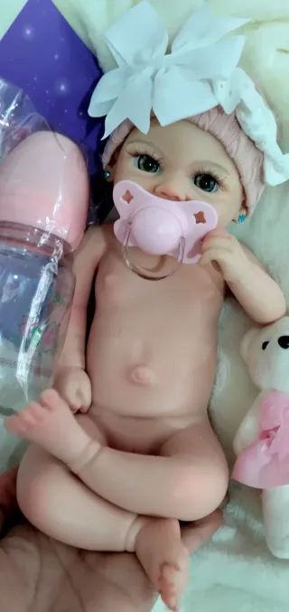 Bebé Reborn Silicona Completa 33 .34 cm