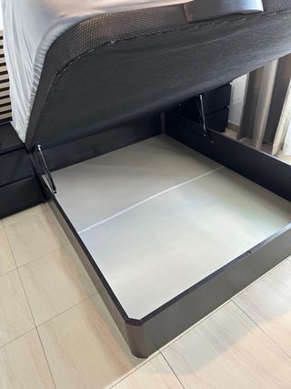 Se alquila habitación