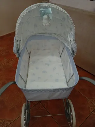 Cochecito de muñeca Carol