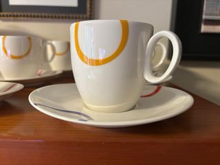 Juego de café de porcelana multicolor