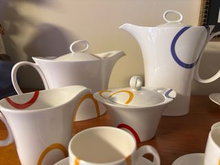 Juego de café de porcelana multicolor