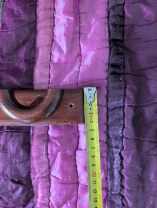 Percha de madera pequeña