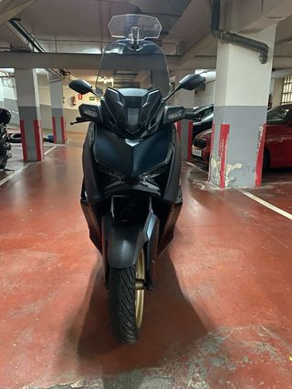 Yamaha XMAX 300 2023 Verde