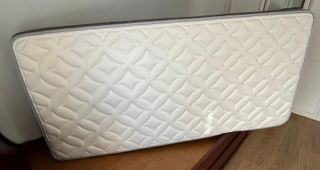 Colchón acolchado viscoelástico de 90 x 190 cm