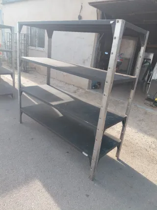 Estanterias metalicas con patas de acero