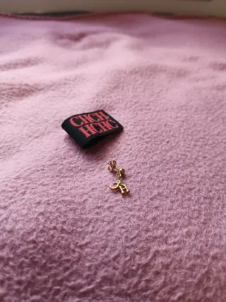 Pendiente CH Carolina Herrera