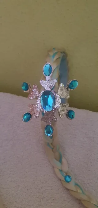 Diadema Frozen con trenza y pedrería
