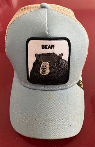 Gorra de béisbol con parche de oso